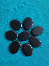 Load image into Gallery viewer, Shungite Oval